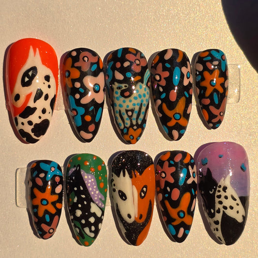 Custom nail set (intermediate art)