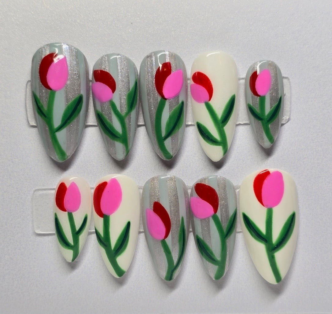 Tulip Stripe Nails