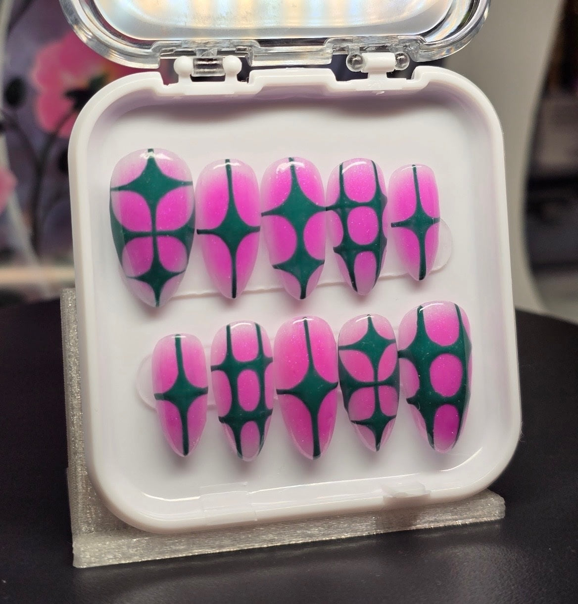 Aura Star Nails