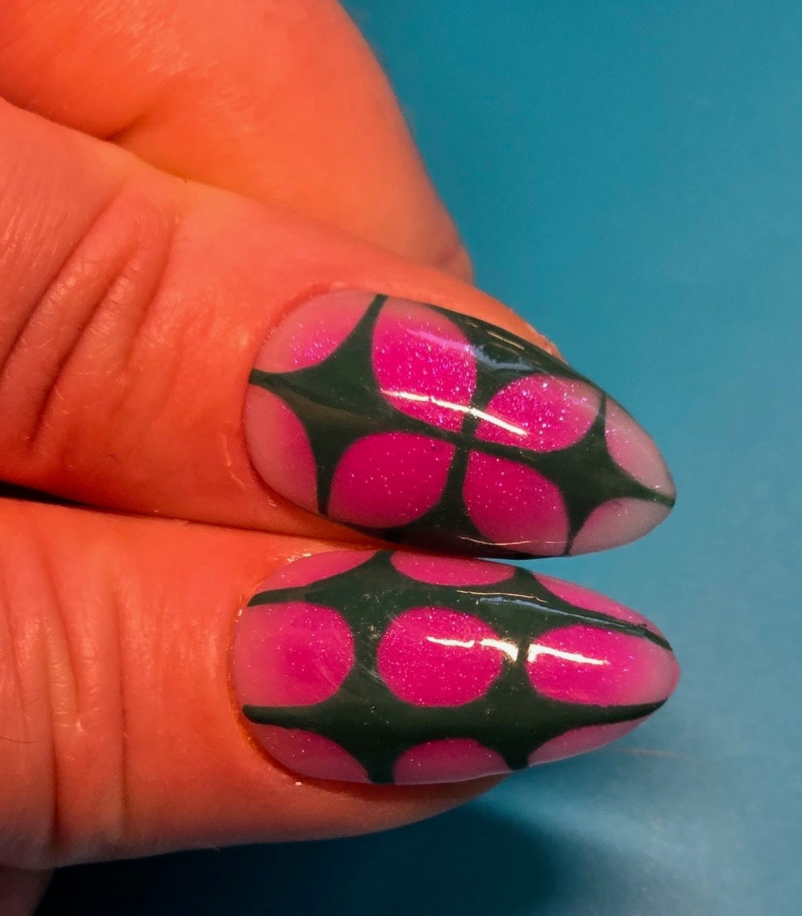 Aura Star Nails